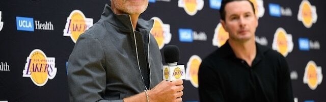 开云-曝湖人满意现有阵容！将专注买断市场 与多位球星有传闻但预计无动作|詹姆斯|洛杉矶湖人队|NBA常规赛|nba|交易_新浪体育_新浪新闻