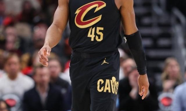 米切尔至少再缺席3场 新规令他提前告别最佳阵容？