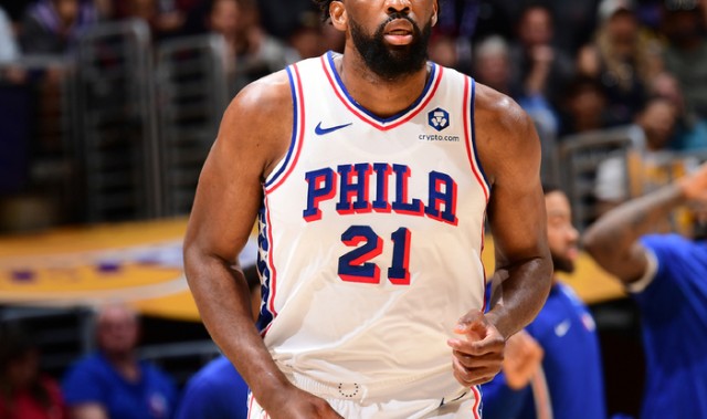 开云-轰35+7+7重返巅峰！大帝近9战7取30+ 盼费城补强未能如愿真心惨|恩比德|詹姆斯|体育赛事讨论|乔尔·恩比德|洛杉矶湖人队_新浪体育_新浪新闻