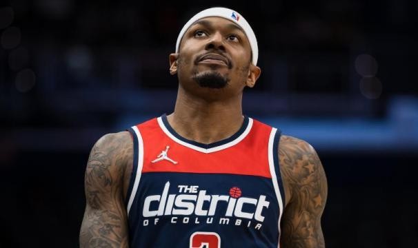 开云APP-比尔接受手术赛季报销 他是否还会继续效力奇才？