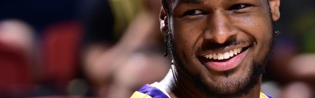 开云APP-湖人全员陪太子读书！詹姆斯坦言新季目标并非冲冠